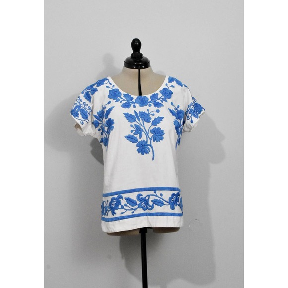 Vagabundo Sportswear by Marge Hall White Blouse with Blue Embroidered Flowers - Picture 2 of 6
